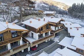 Splendid Chalet in Neukirchen near Wildkogel Ski Arena
