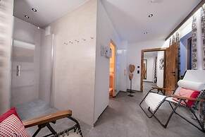 Splendid Chalet in Neukirchen near Wildkogel Ski Arena