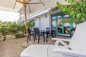 Cozy Studio Apartment Near the Sea