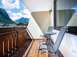Apartment Bergblick Anna in Kaprun With Balcony