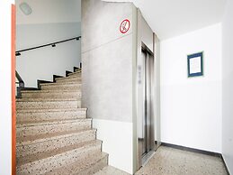 Apartment Bergblick Anna in Kaprun With Balcony