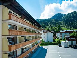 Apartment Bergblick Anna in Kaprun With Balcony