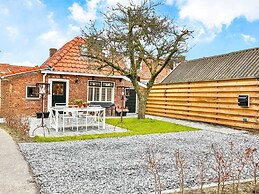 Luxury Original Mudflat House in Friesland