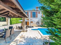 Villa in a Typical Istrian Rustical Style