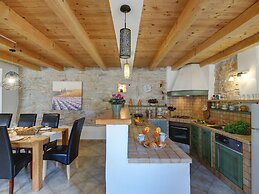 Villa With Private Pool in Central Istria