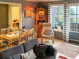 6 Person Holiday Home in Ostereidet