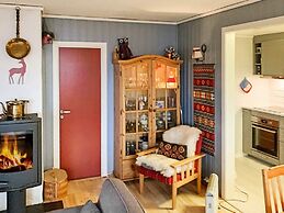 6 Person Holiday Home in Ostereidet