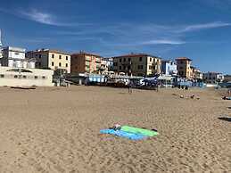 Holiday Gome in San Vincenzo Near Beach