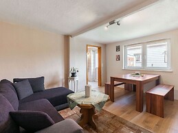 Cosy Flat in Niepars With Garden