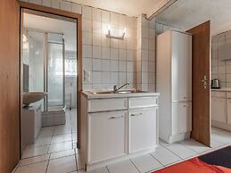 Cosy Flat in Niepars With Garden