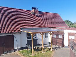 Cosy Flat in Niepars With Garden