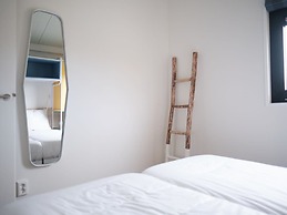 Comfortable Lodge Near sea at 500m