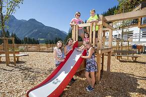 Luxury Chalet in Neukirchen near Wildkogel Ski Arena