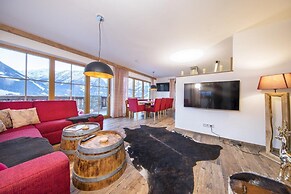 Luxury Chalet in Neukirchen near Wildkogel Ski Arena