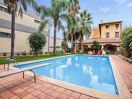 Pet-friendly Villa w/ Pool