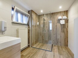 Holiday Home in Grubbenvorst by River Maas