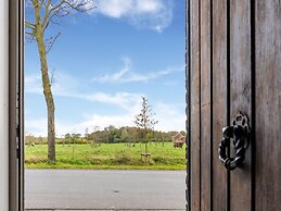 Tasteful Holiday Home in Loppem with Hot Tub