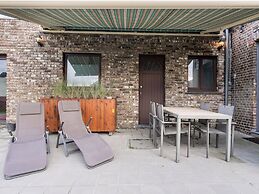 Tasteful Holiday Home in Loppem with Hot Tub