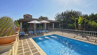 Belvilla by OYO Tramuntana