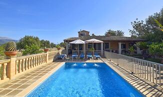 Belvilla by OYO Tramuntana