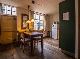 Superb Holiday Home on a Mini Campsite Near the Beach