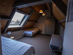 Superb Holiday Home on a Mini Campsite Near the Beach