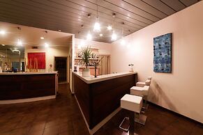 Motel Hotel Piranha