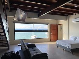 Cuxos Hotel Beachfront