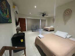 Cuxos Hotel Beachfront