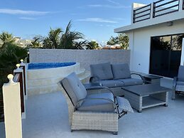 Cuxos Hotel Beachfront