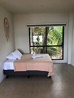 Cuxos Hotel Beachfront