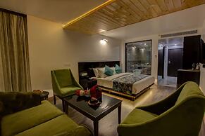 WoodRock Hotel Manali