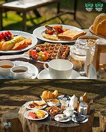 WoodRock Hotel Manali