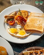 WoodRock Hotel Manali