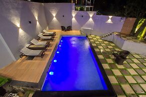 WoodRock Hotel Manali