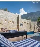 WoodRock Hotel Manali