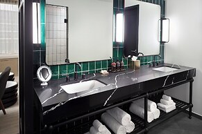 Bellyard, West Midtown Atlanta, a Tribute Portfolio Hotel