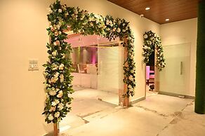 Hotel Aakriti Clarks Inn Express