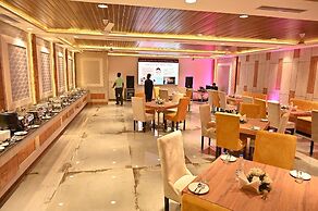 Hotel Aakriti Clarks Inn Express