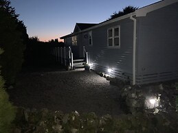 Holly Blue - Cosy Wooden Lodge, Kippford
