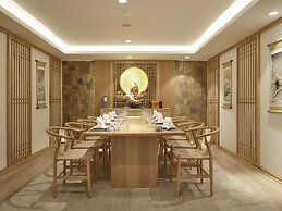 Golden Boutique Hotel