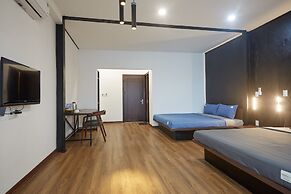 The Garden Capsule Hotel