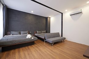 The Garden Capsule Hotel