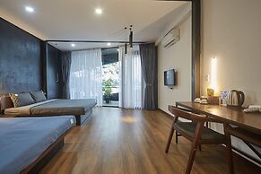 The Garden Capsule Hotel