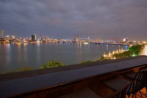 The Garden Capsule Hotel