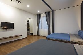 The Garden Capsule Hotel