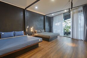 The Garden Capsule Hotel