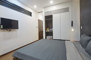 The Garden Capsule Hotel