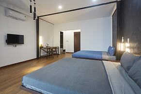 The Garden Capsule Hotel