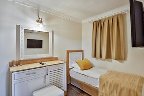 Crystal Club World of Colours - All inclusive